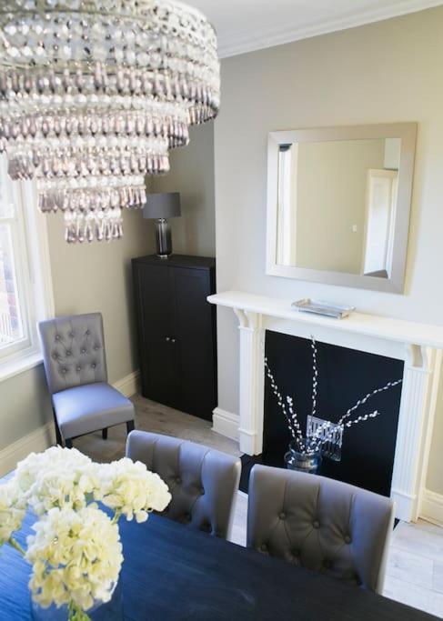 Valley Road, Fabulous 4 Bedroom House