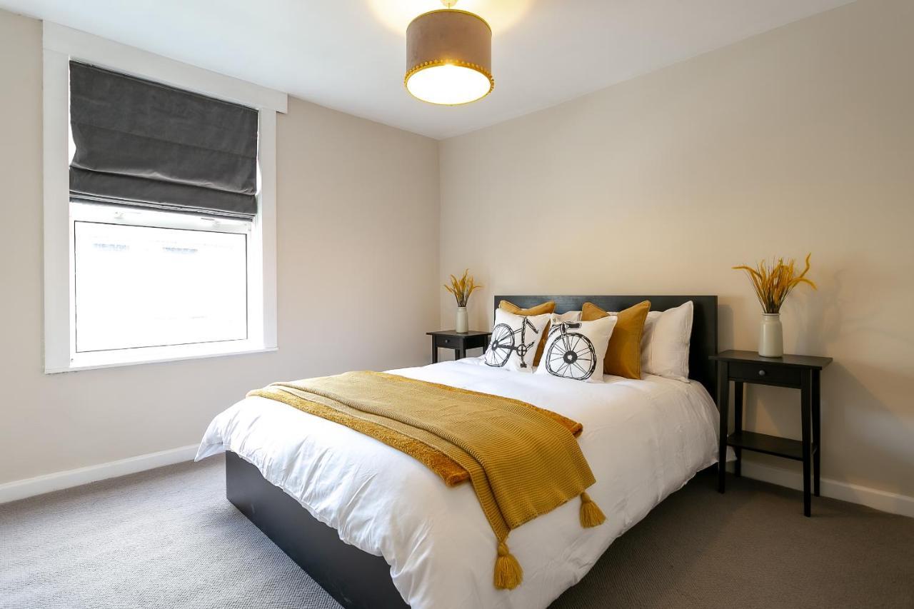 The Bs Cycle, 4 Bedroom, 2 Bathroom, House In Centre * Harrogate
