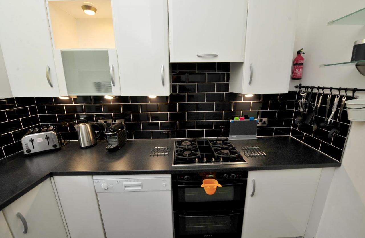 - Strawberry One - Private Parking Harrogate