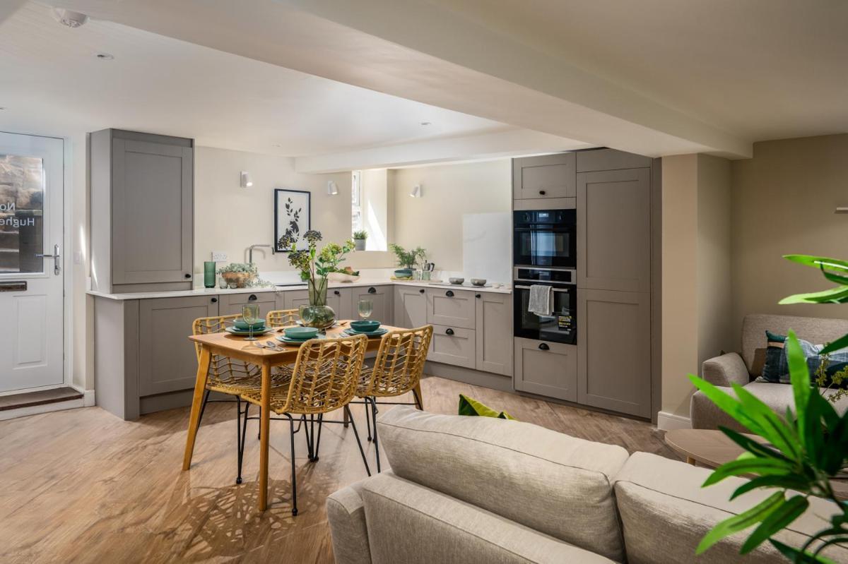 Kist Accommodates - Hughenden Loft Apartment