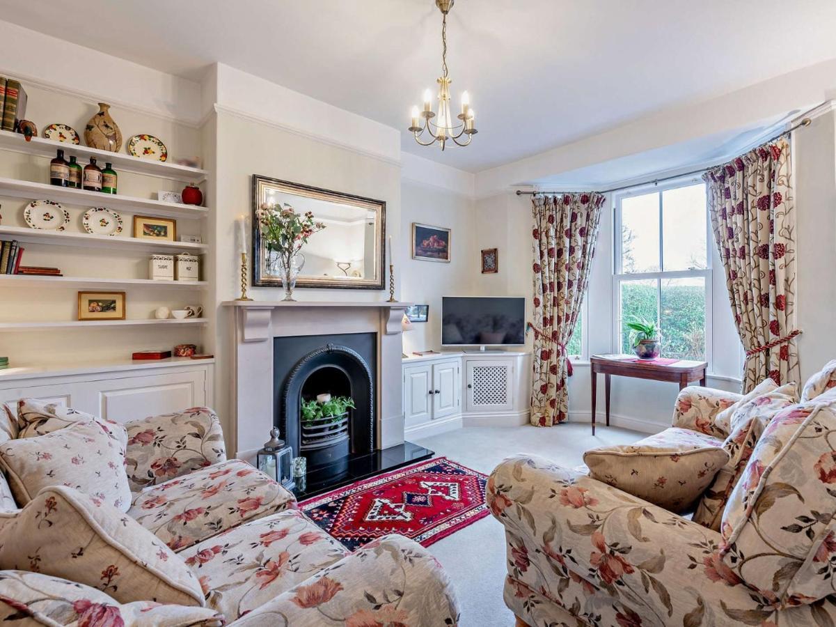 Holiday home 2 Bed In Hh037 Harrogate