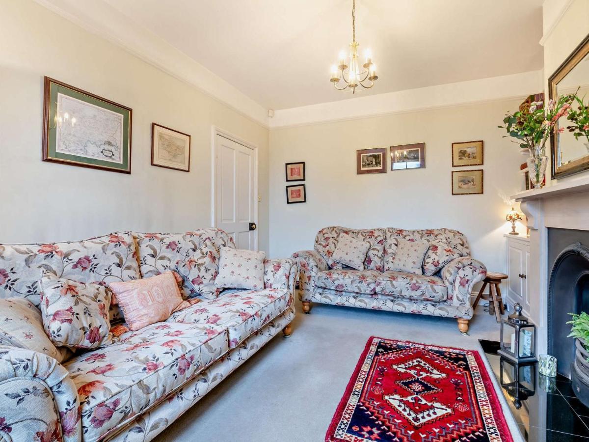 2 Bed In Hh037 *