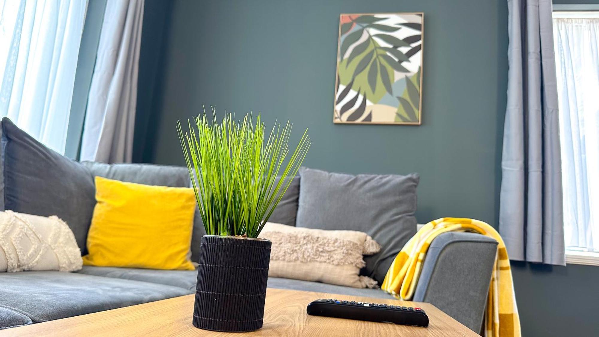 Apartment Huge Family House - Free Parking -