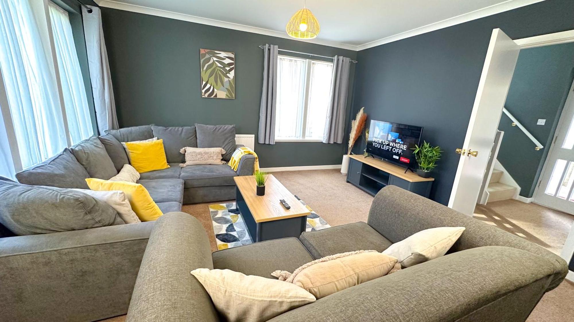 Apartment Huge Family House - Free Parking - Harrogate