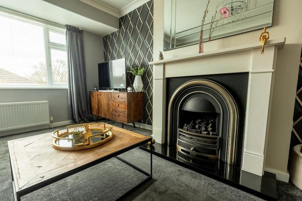Holiday home Woodfield Road - Two Bed In With Cosy Living Fire. Harrogate