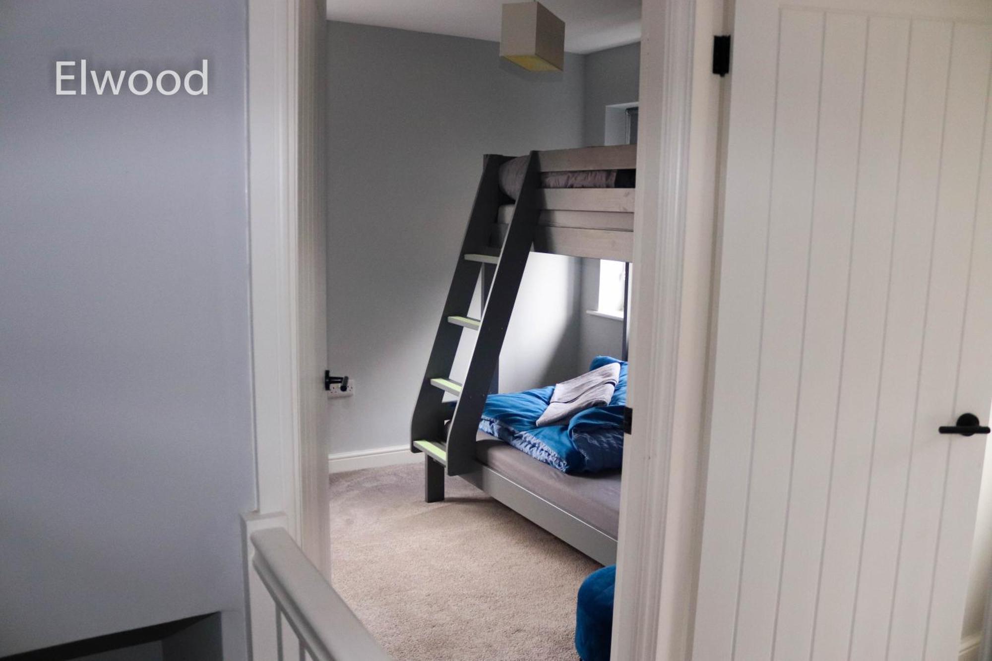 Holiday home Elwood - Spacious Contemporary From In With Parking Harrogate