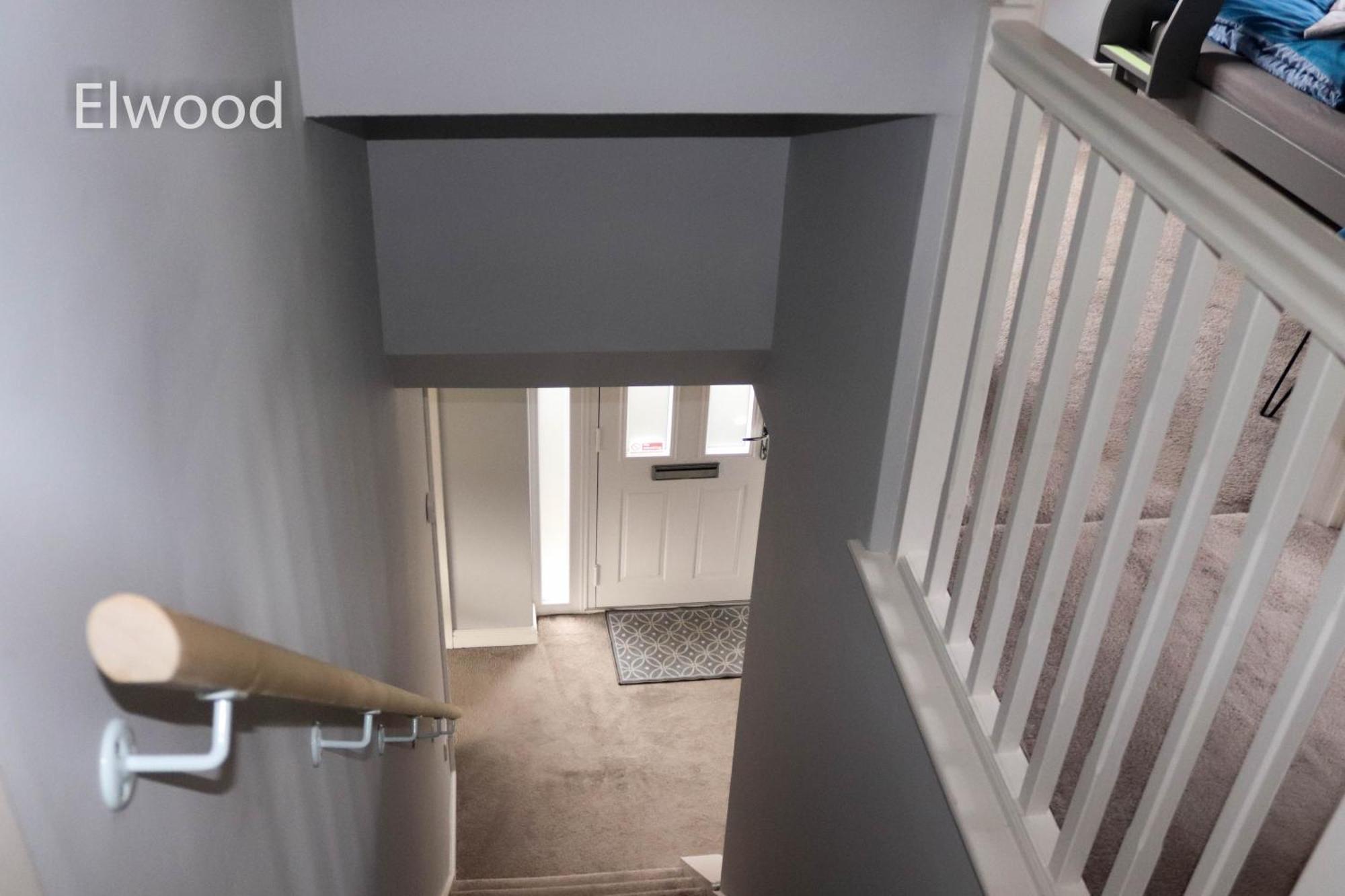 Elwood - Spacious Contemporary From In With Parking * Harrogate