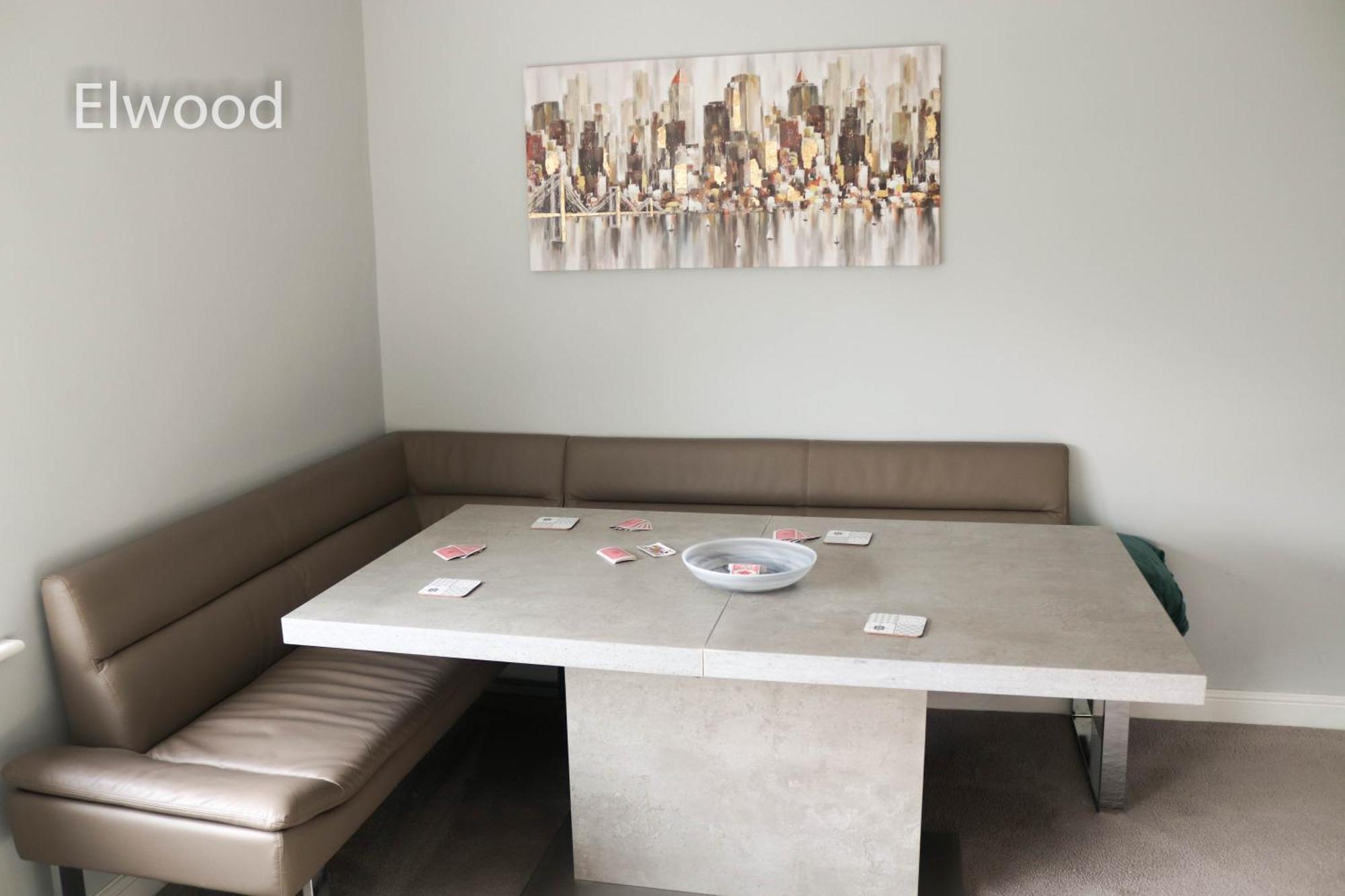 Elwood - Spacious Contemporary From In With Parking Holiday home