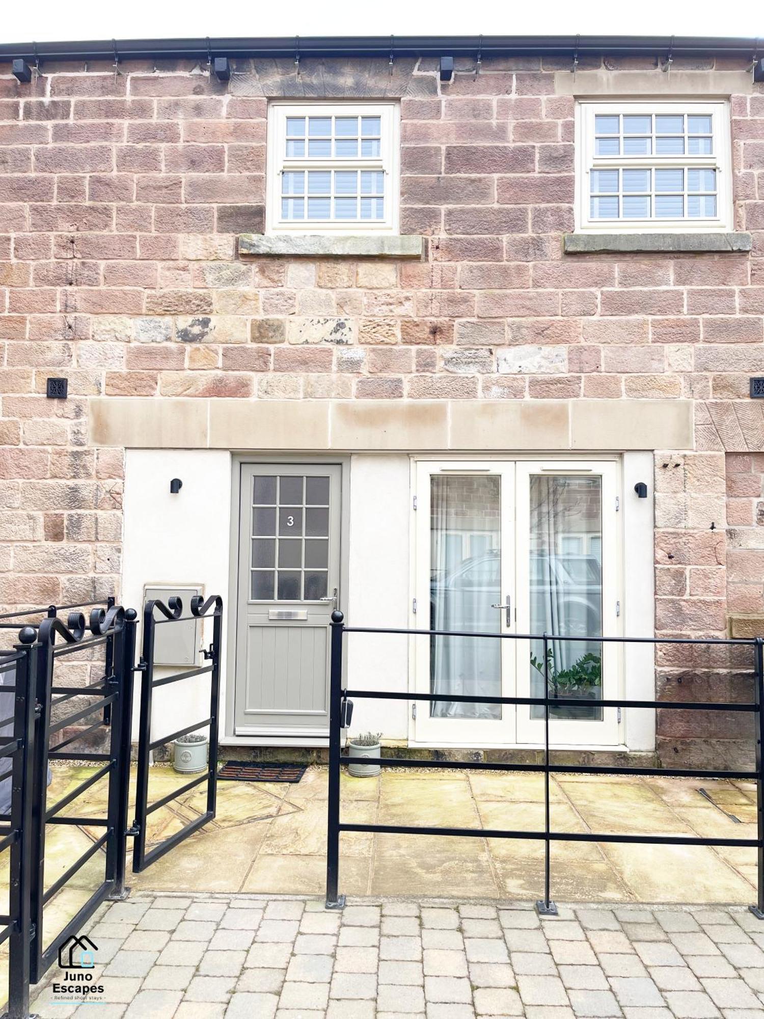 Character Filled Courtyard Escape