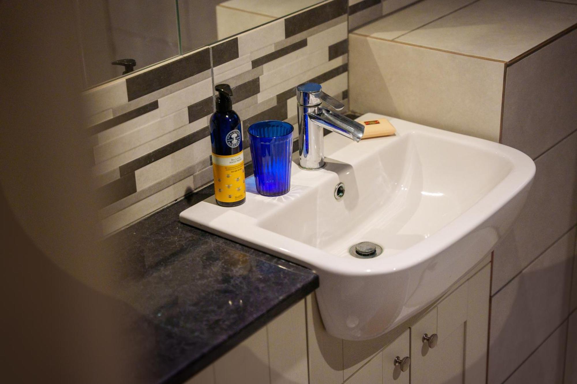 Hideaway - 2 Bed Near Station And Conference Centre Apartment Harrogate
