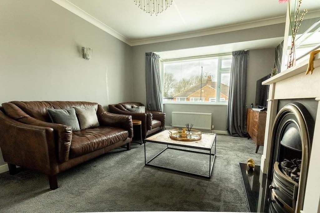 Woodfield Road - Two Bed In With Cosy Living Fire. Harrogate