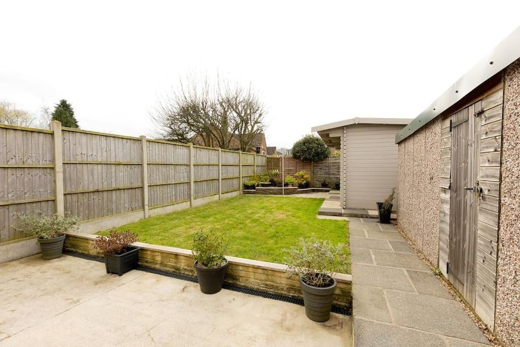 Holiday home Woodfield Road - Two Bed In With Cosy Living Fire. *