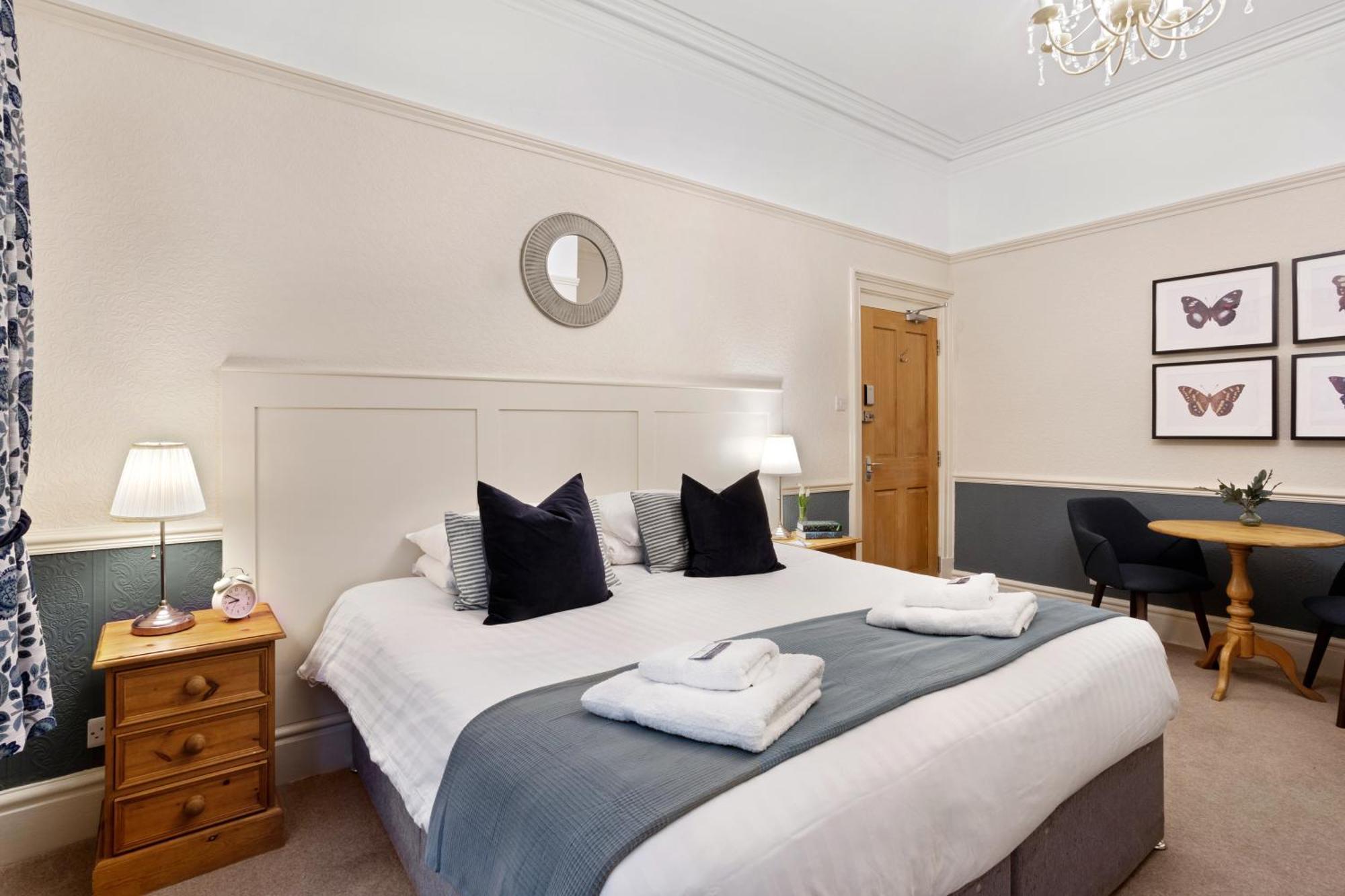 Fountains Guest House - Harrogate Stays Guest house