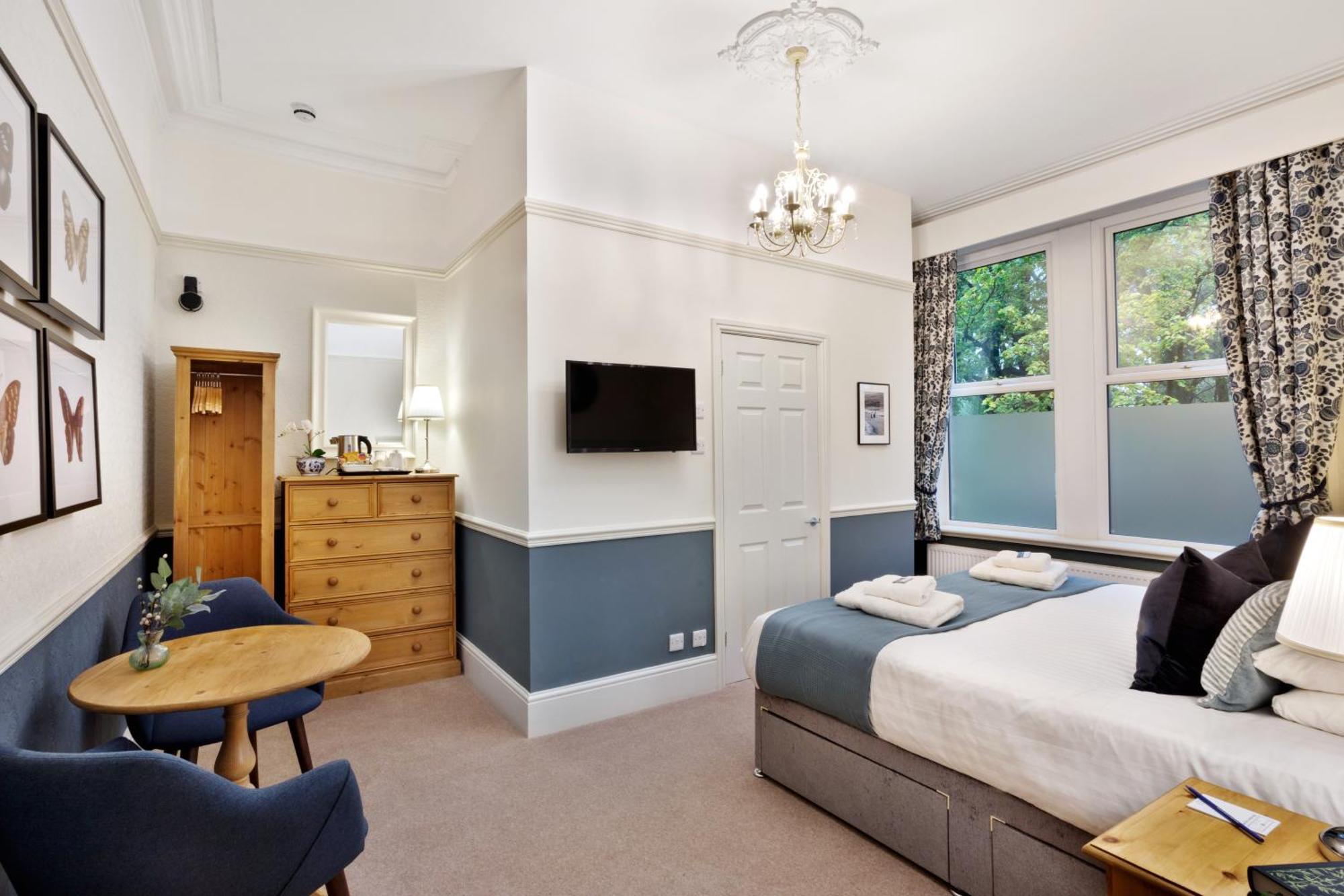 Guest house Fountains Guest House - Harrogate Stays 4*