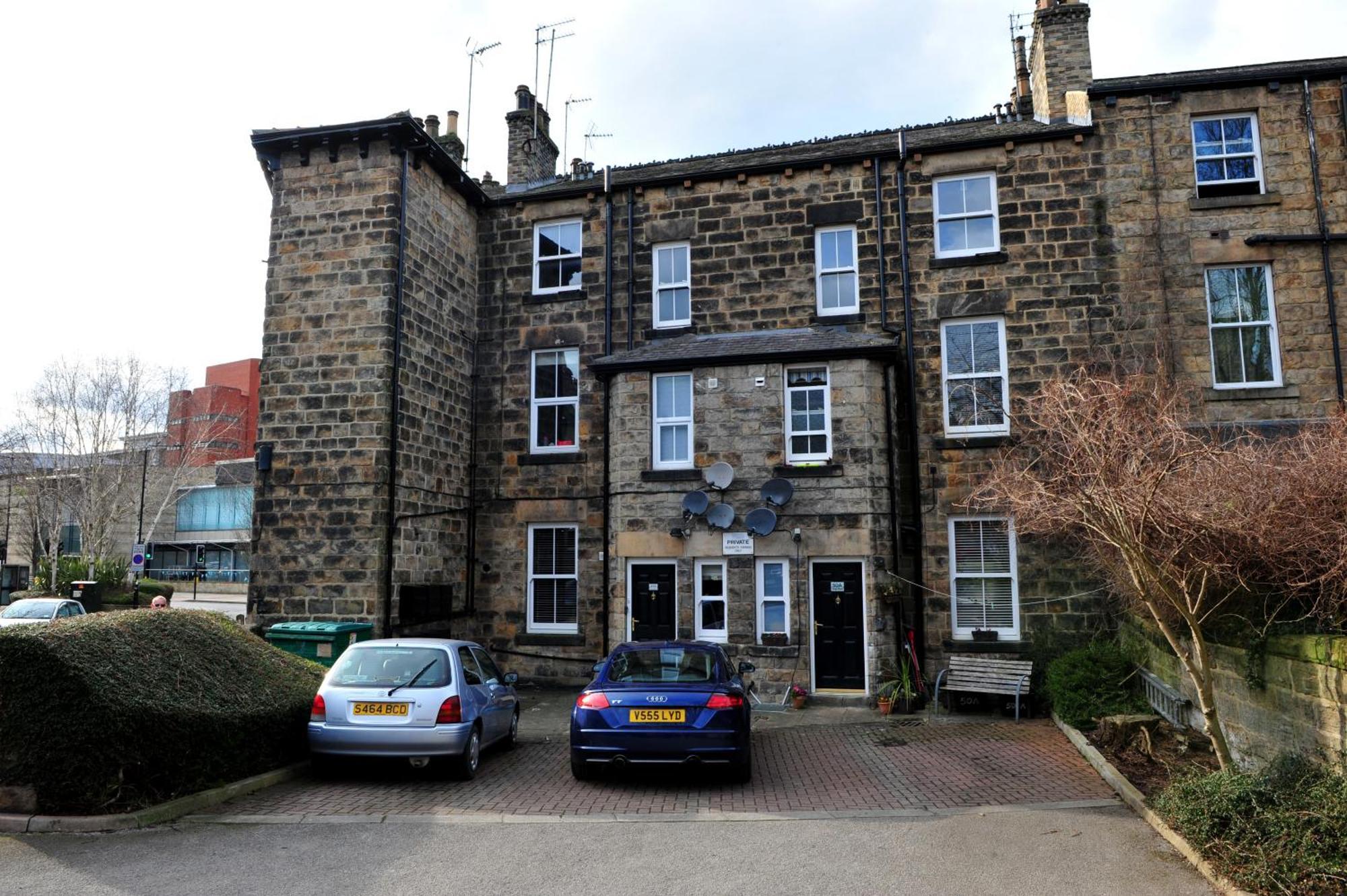 - Strawberry One - Private Parking Apartment Harrogate