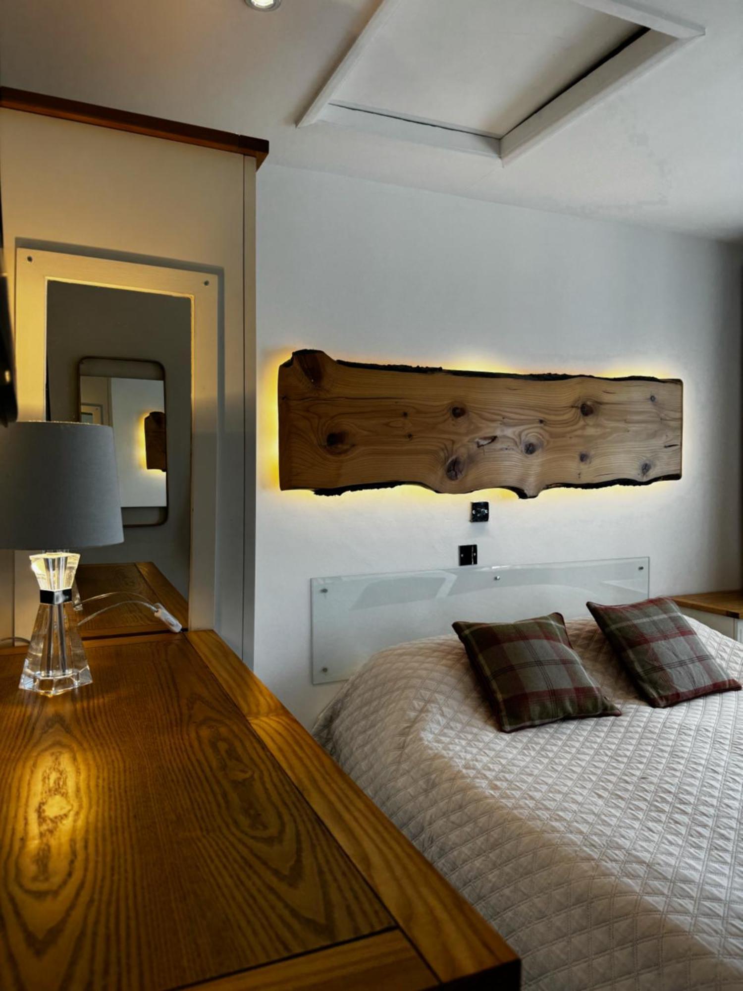 Chequers 3*
