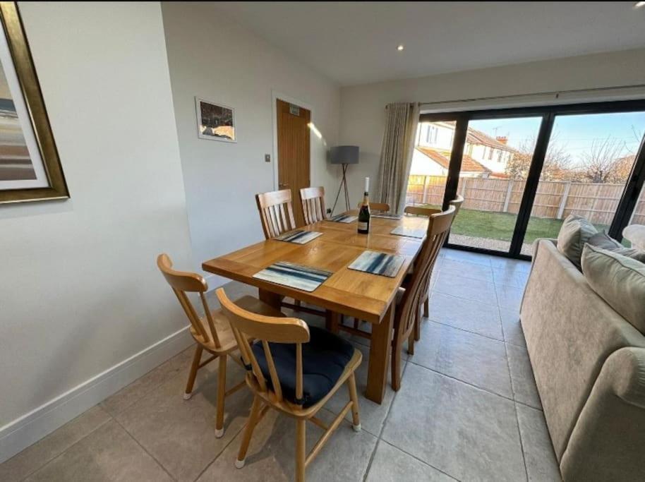 Stylish Near The Centre Of Apartment