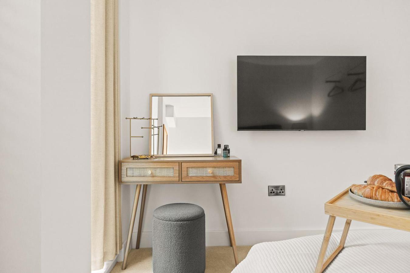 Apartment Atlas House Five *