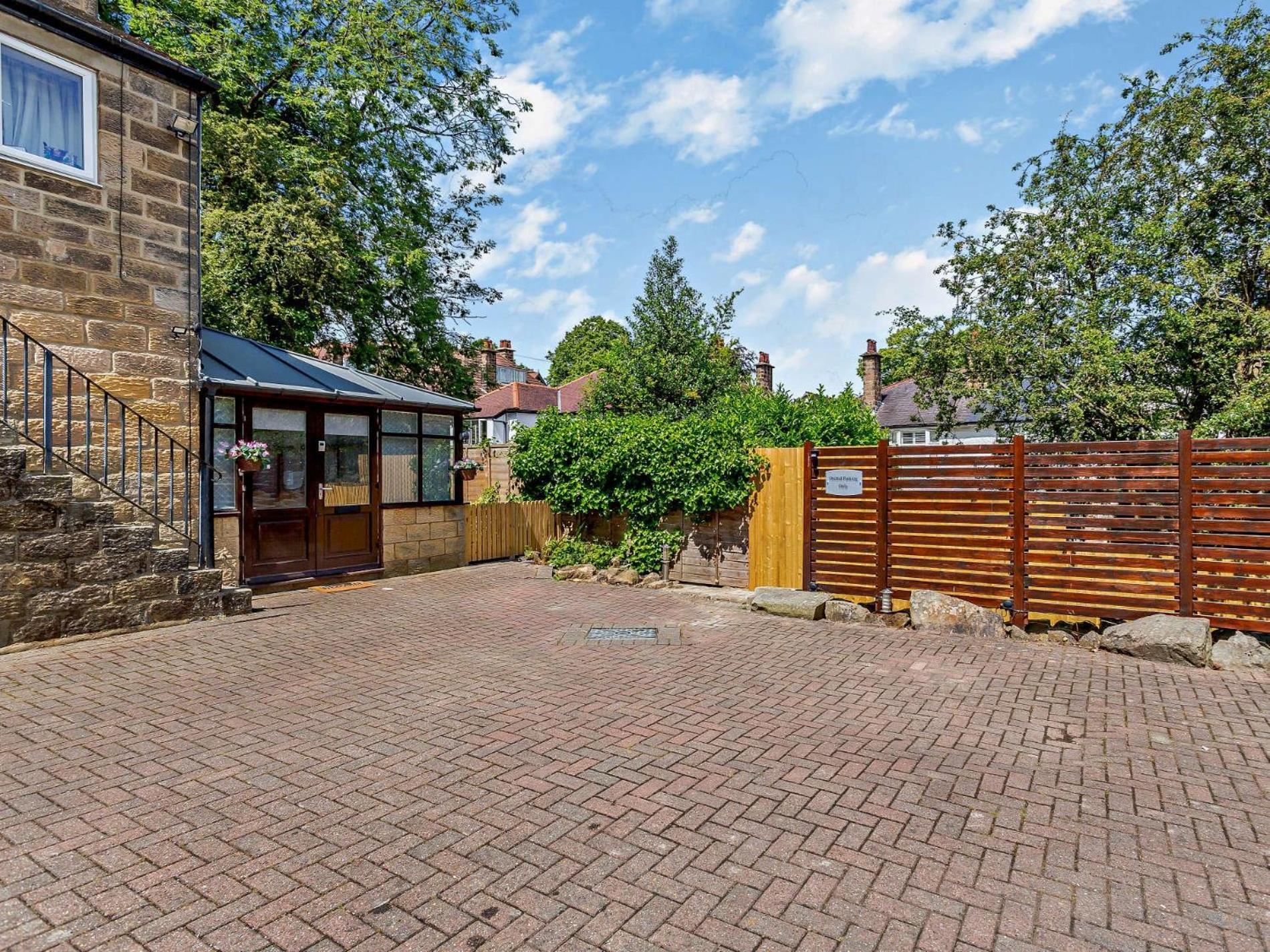 3 Bed In 92158