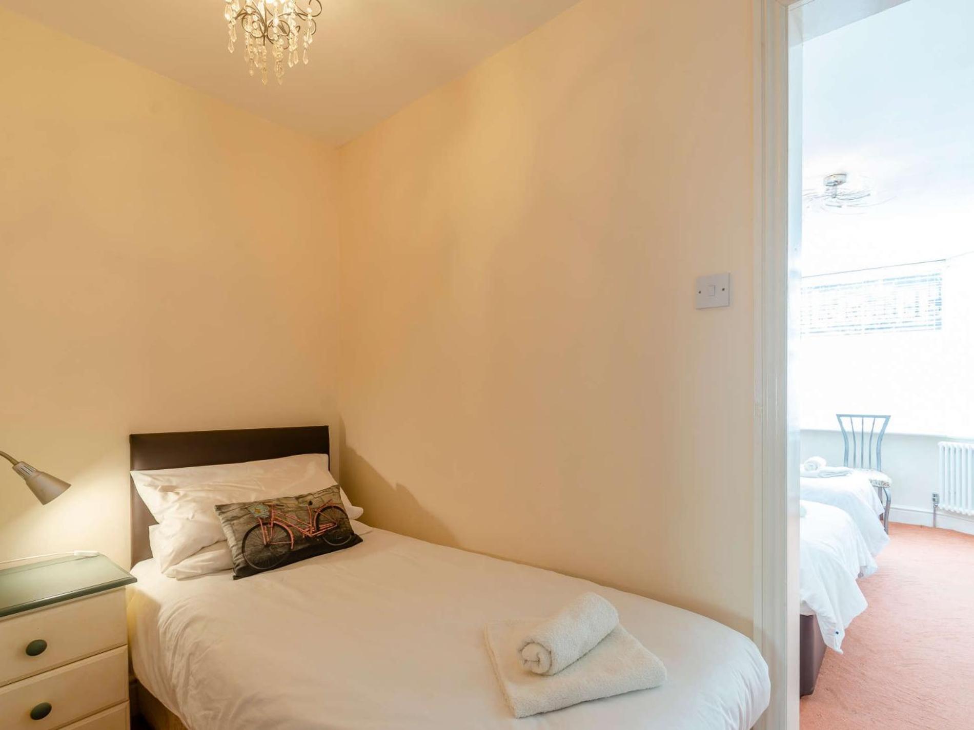 3 Bed In Hh056 * Harrogate