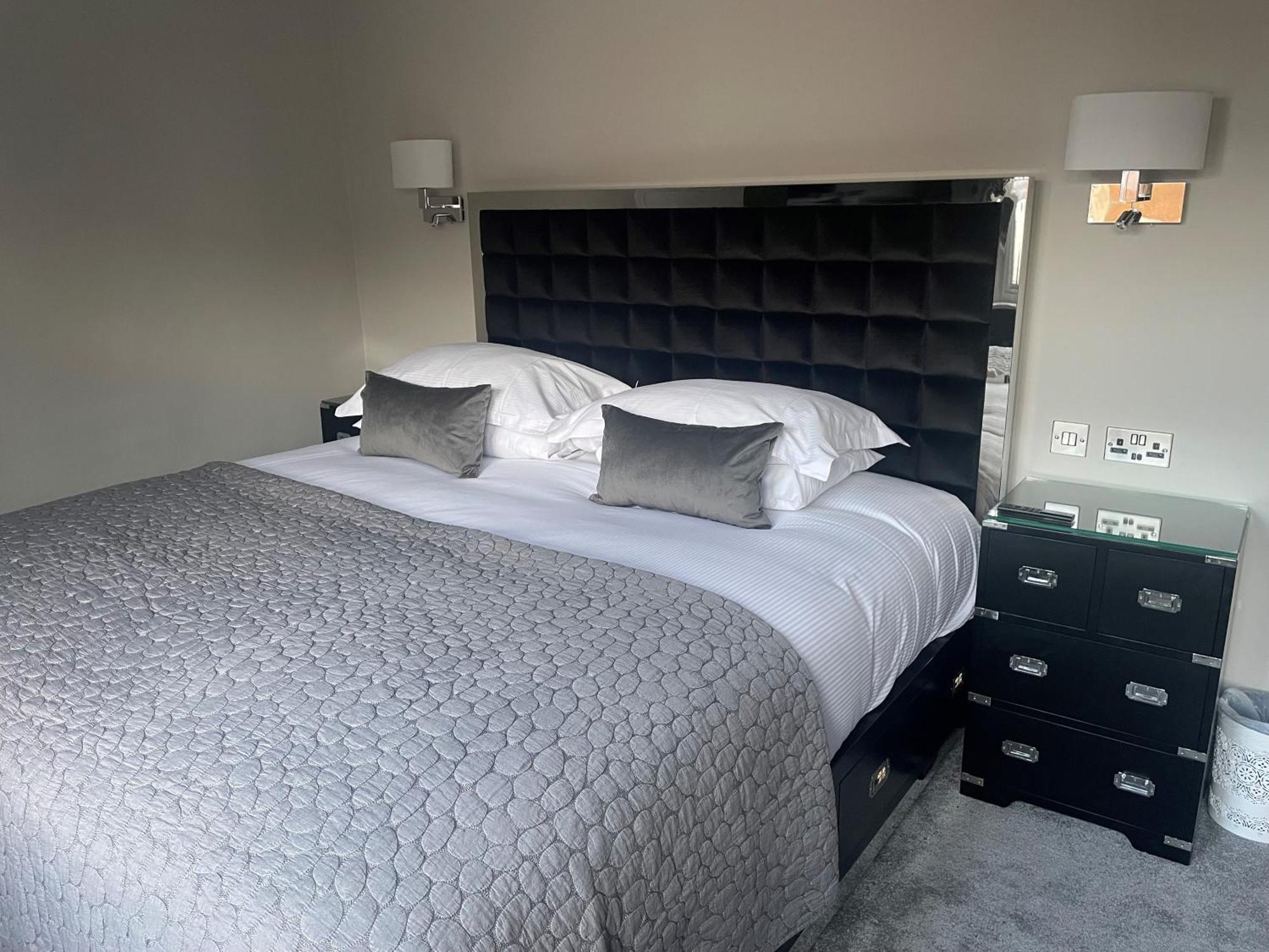 The West Park 4*