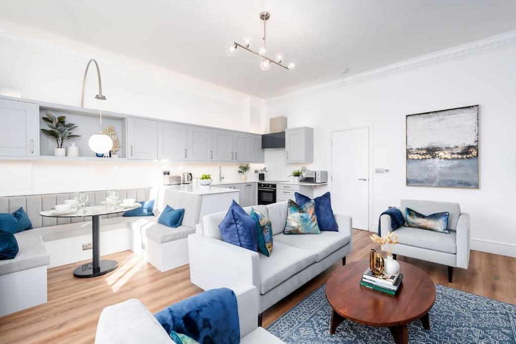 Apartment Granby Gem: Exquisite 3-bed Flat