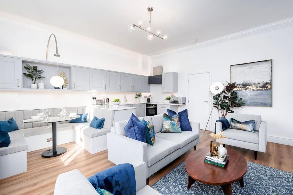 Apartment Granby Gem: Exquisite 3-bed Flat