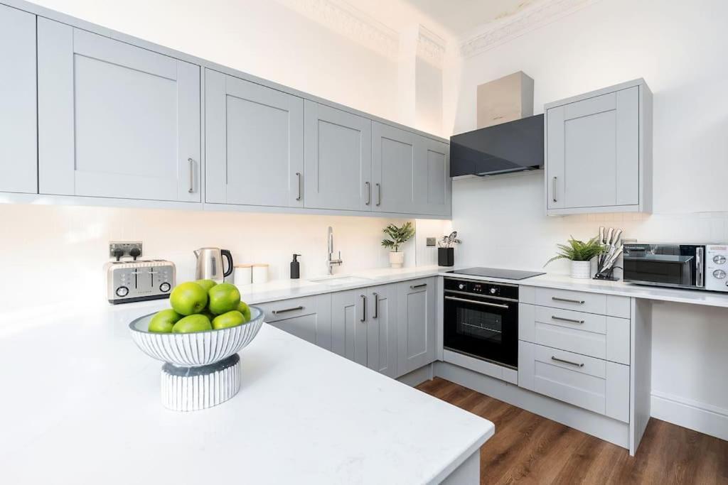 Granby Gem: Exquisite 3-bed Flat