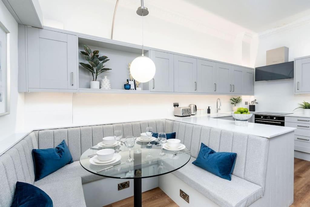 Granby Gem: Exquisite 3-bed Flat
