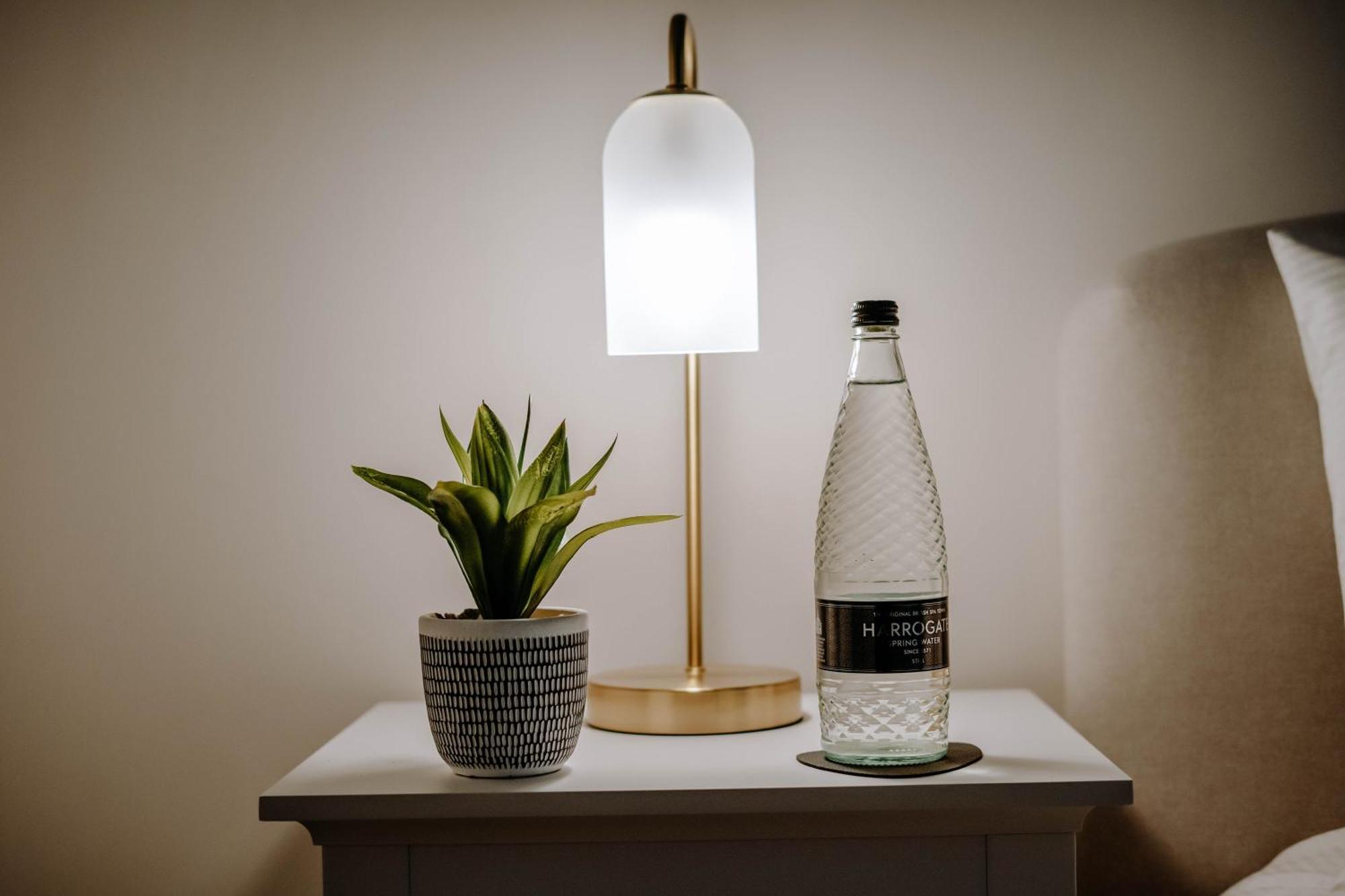 Apartment Mayfield Three - *