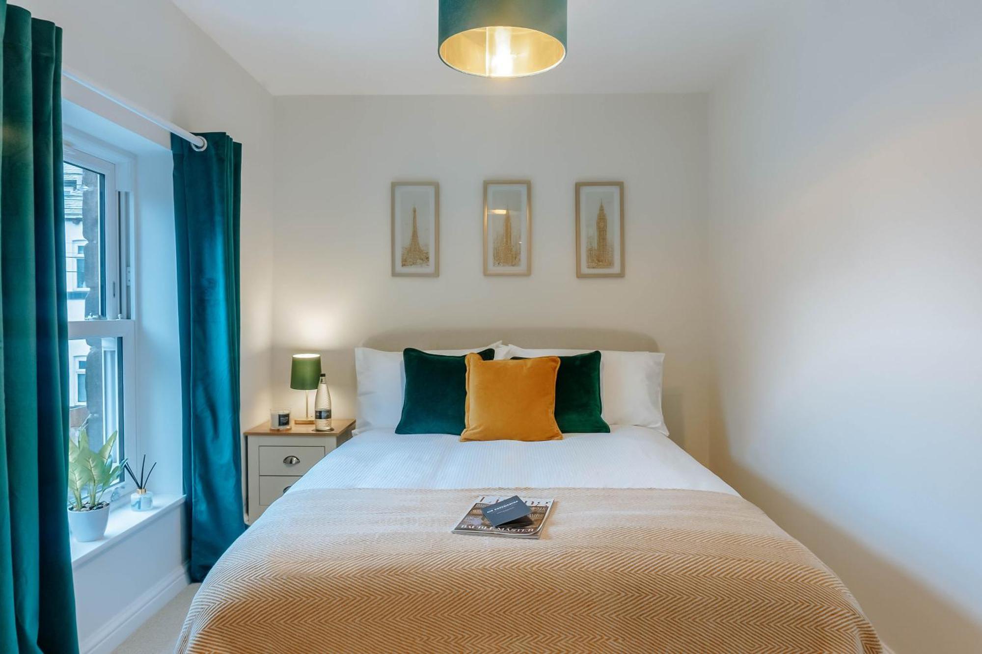Mayfield Two - Apartment