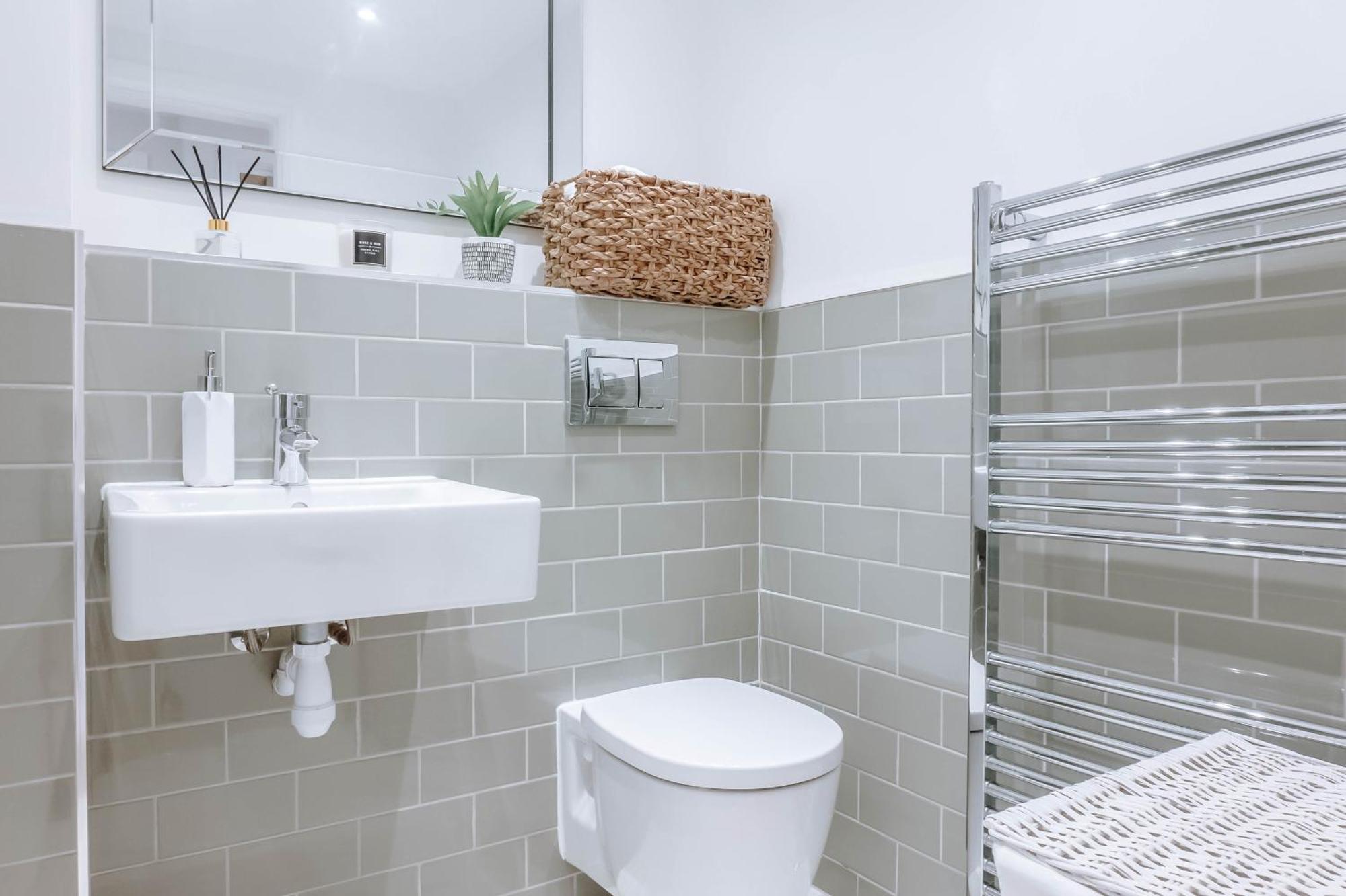 Mayfield Two - * Harrogate