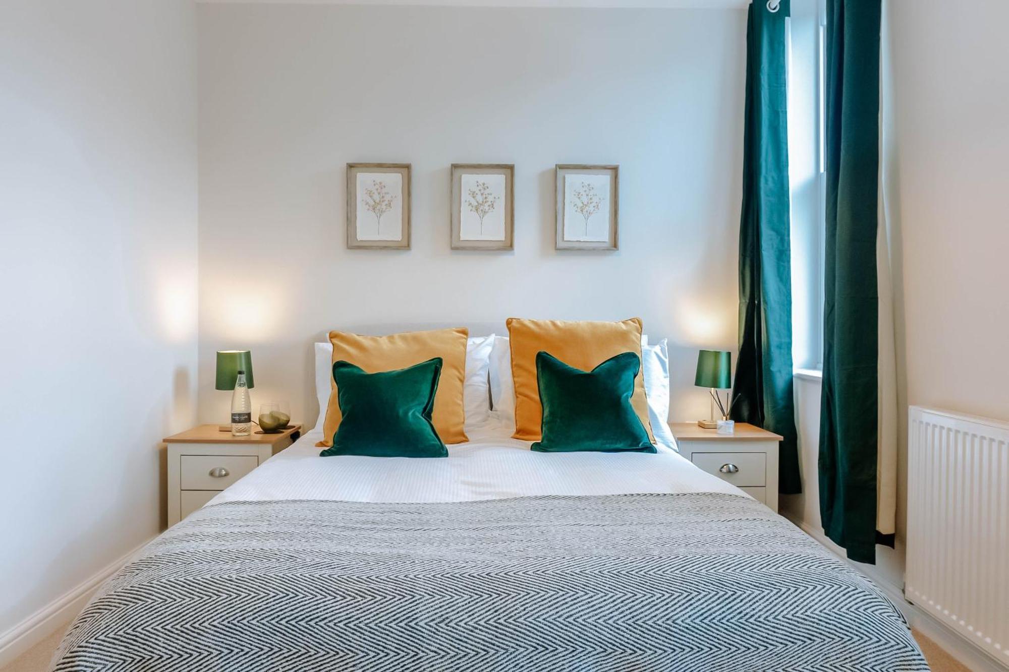 Mayfield Two - Apartment