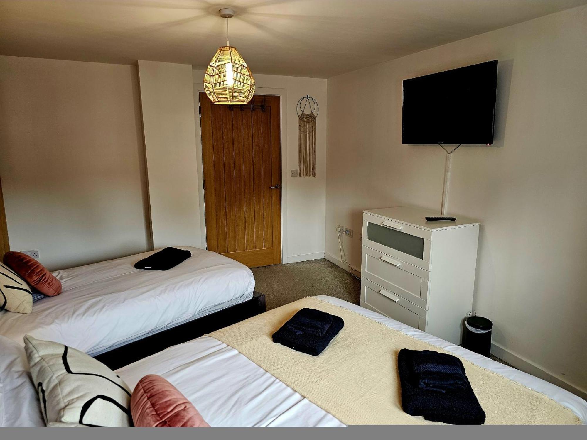 Apartment Homebird - Epsom *