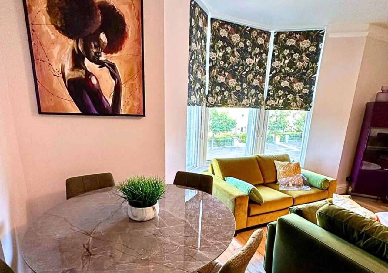 Maison Parfaite Hg1 - 2 Luxury With Parking Space - In Town Centre *