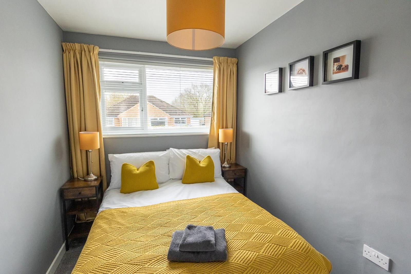Woodfield Road - Two Bed In With Cosy Living Fire. * Harrogate