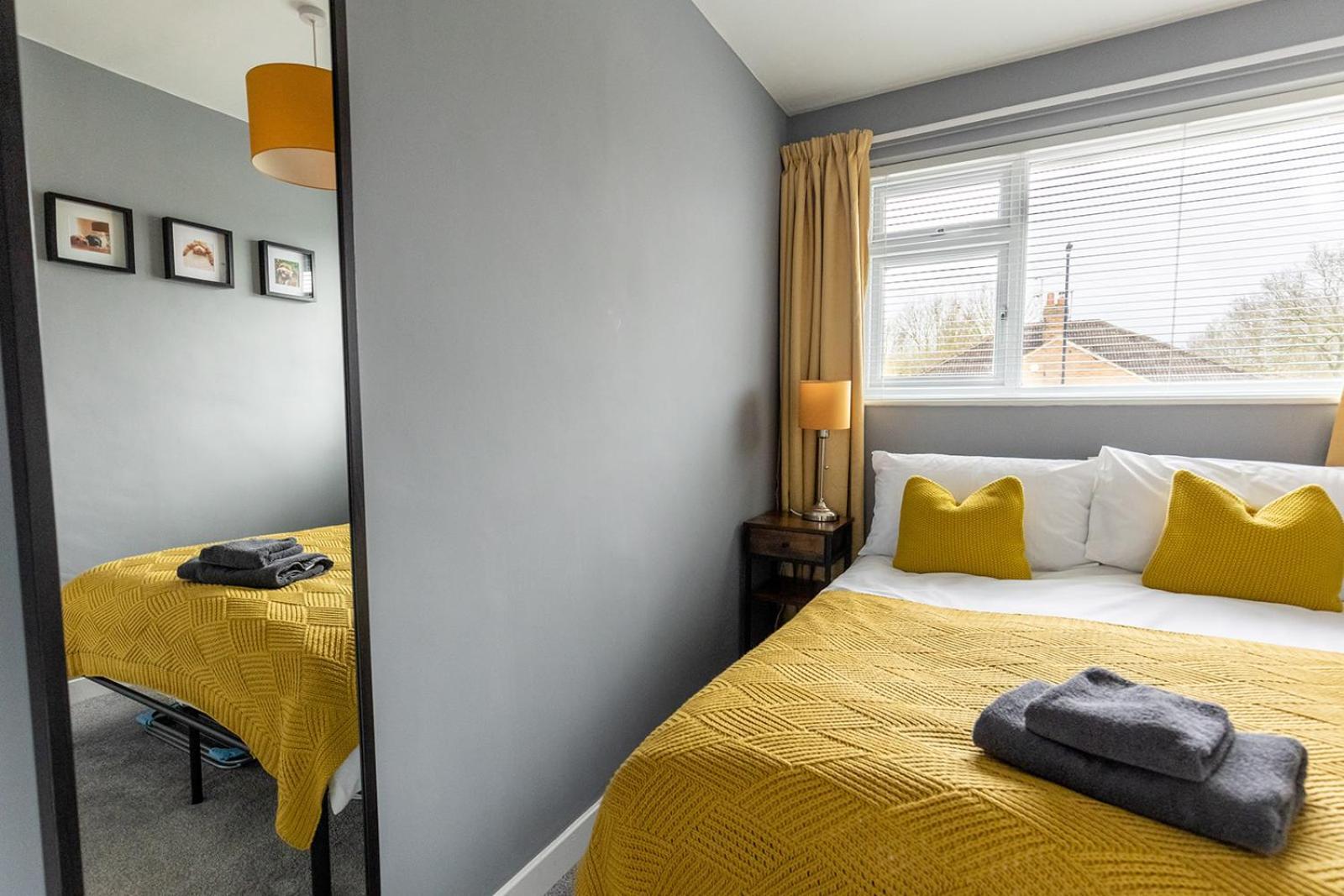 Holiday home Woodfield Road - Two Bed In With Cosy Living Fire. *
