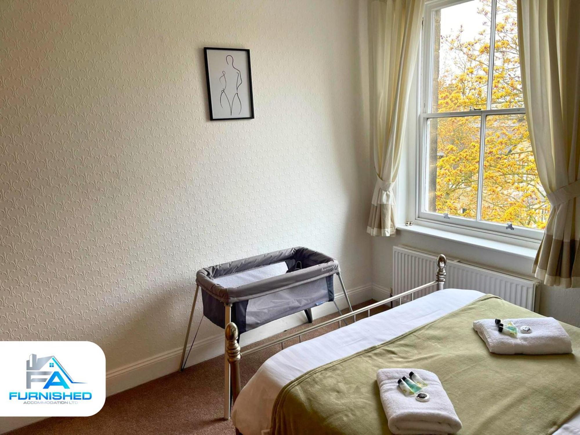 Free Parking - Family - Spacious Holiday home *