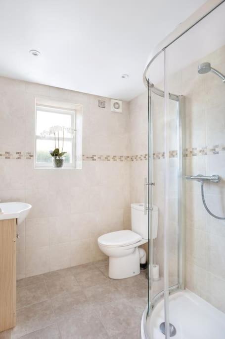 Entire Spacious - Harrogate