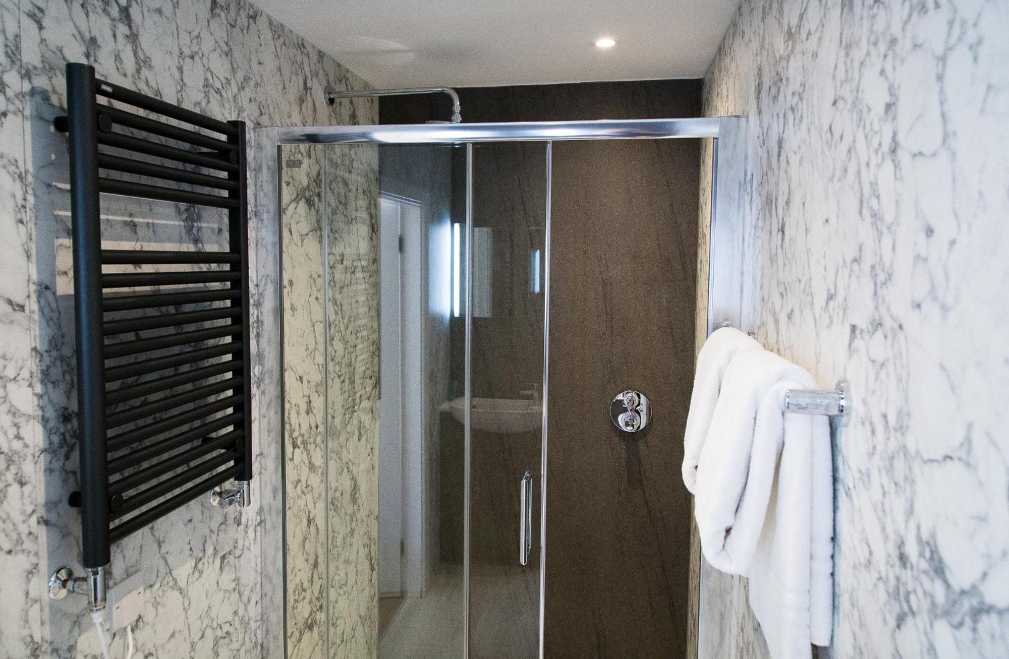 Guest house Fountains Guest House - Harrogate Stays 4*