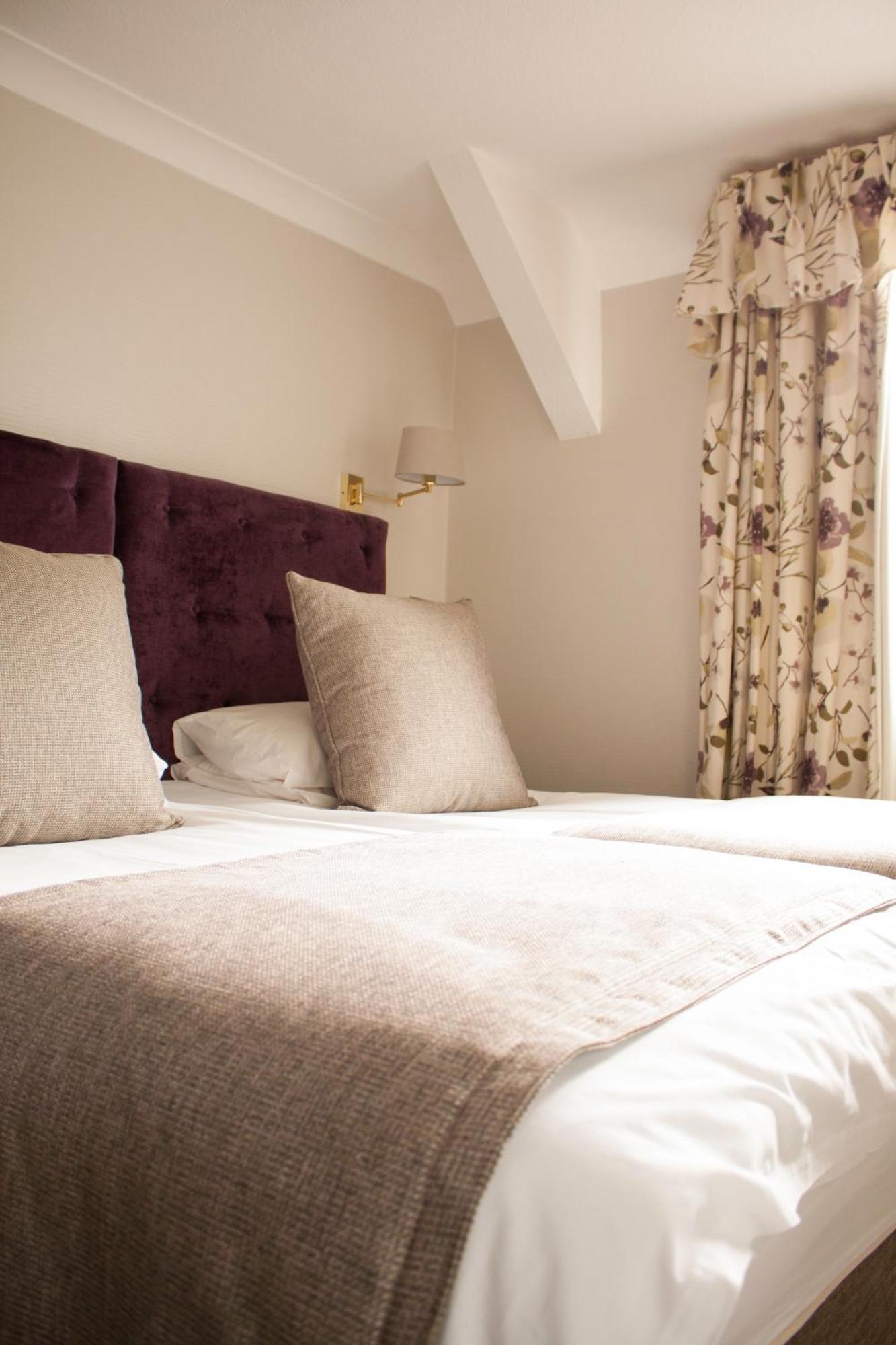 Hotel Ascot House 4*