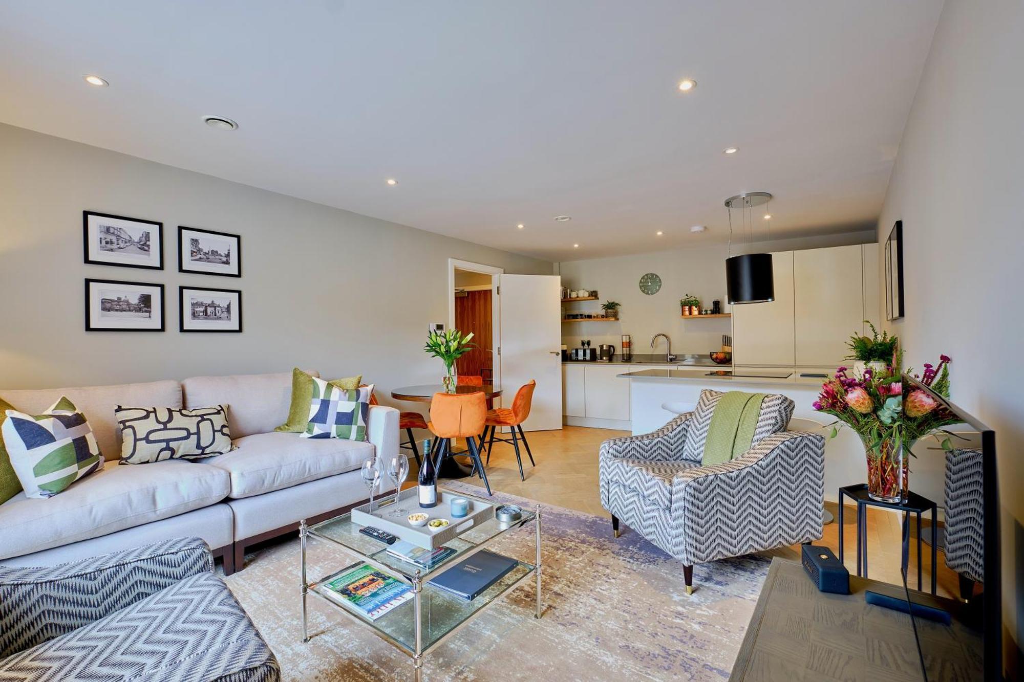 Lambert House Apartment *