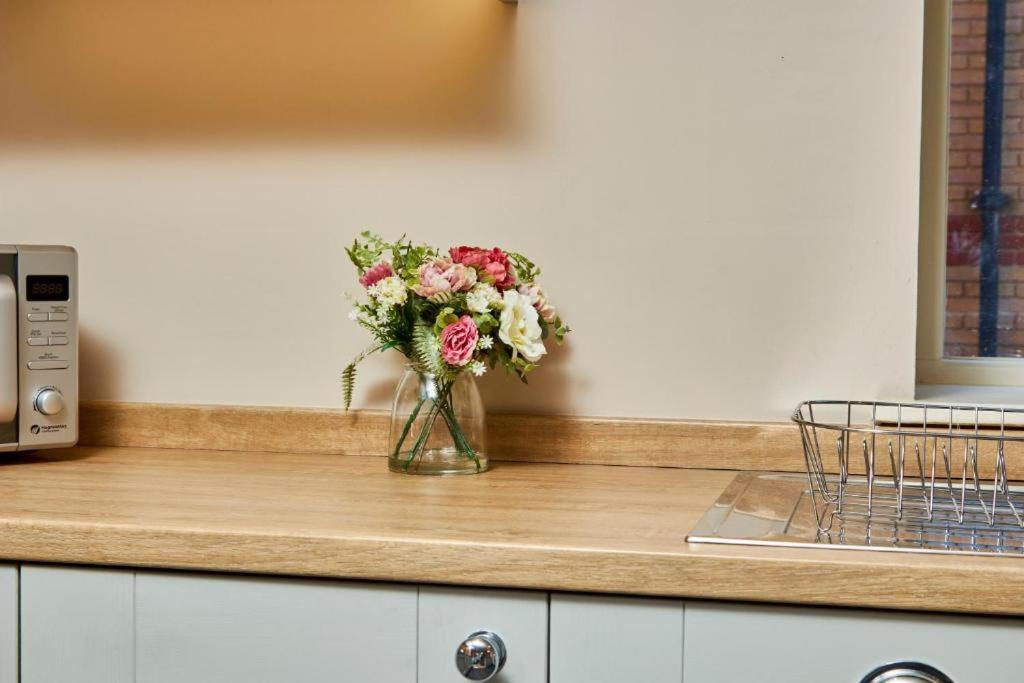 Apartment The Abode - Sleeps 6 *