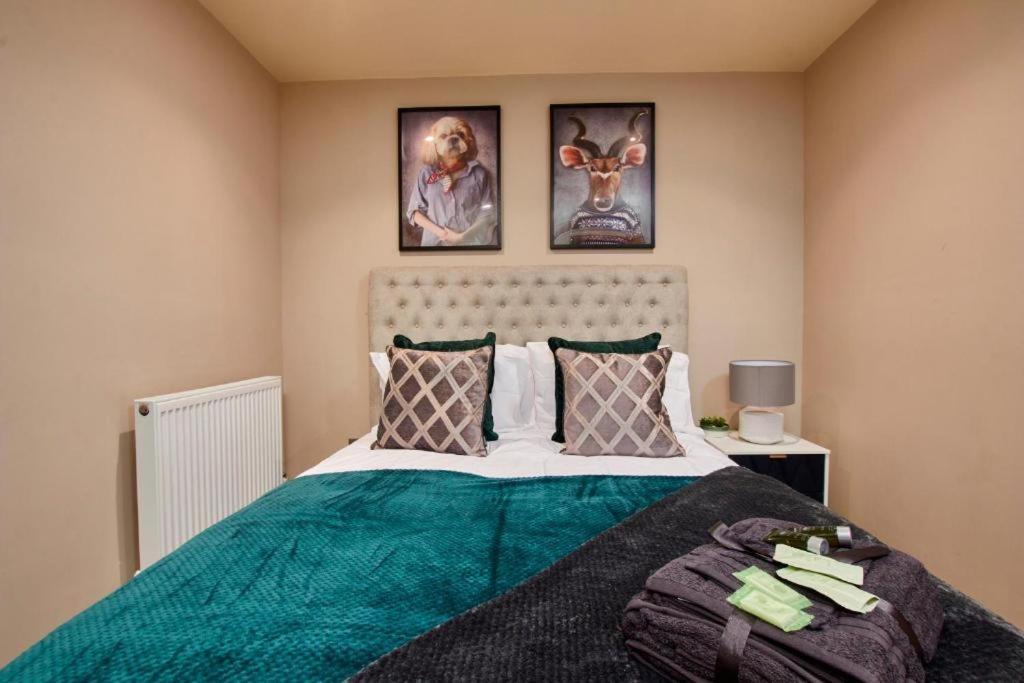 The Abode - Sleeps 6 *