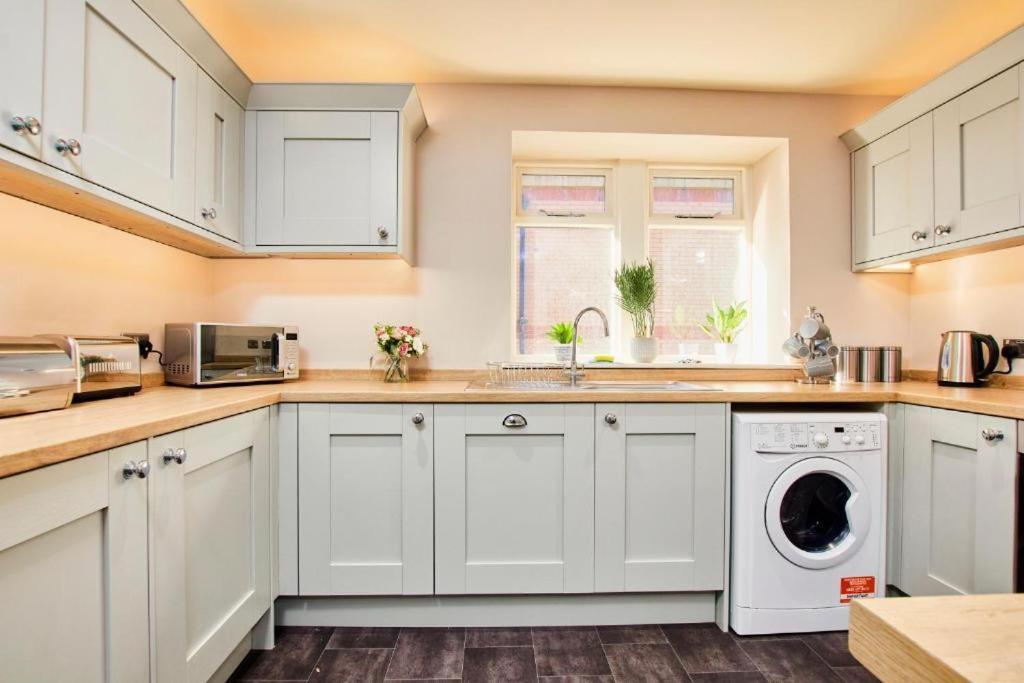 Apartment The Abode - Sleeps 6
