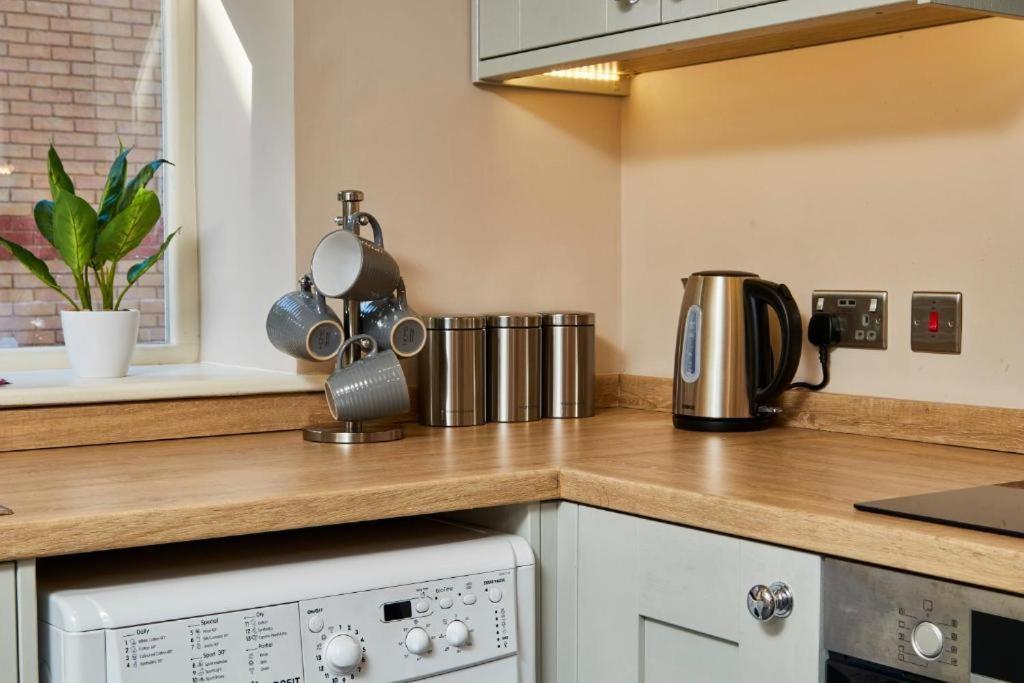 The Abode - Sleeps 6 *