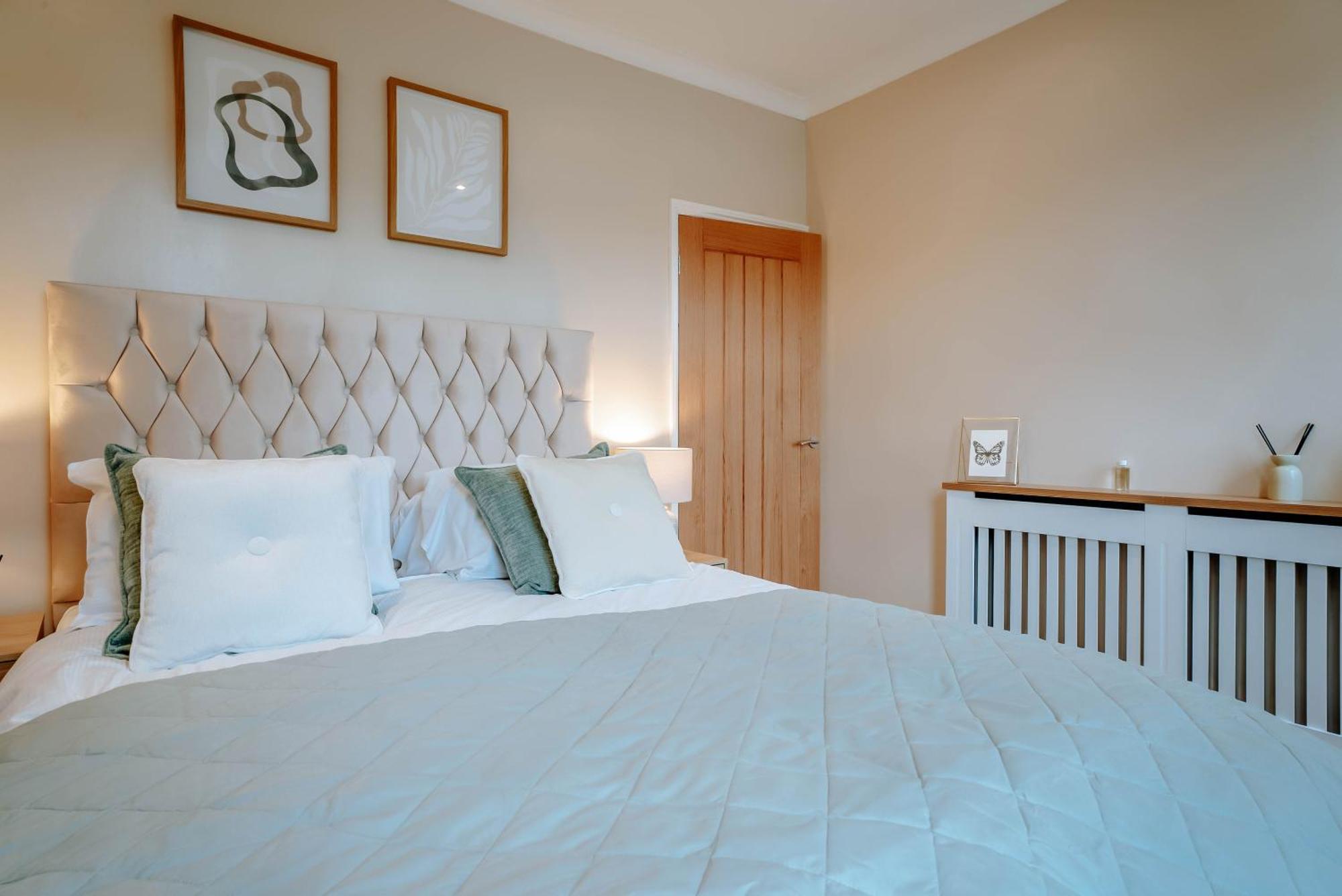 The Mayfield Townhouse - Central - 3 Bedrooms With Garden Holiday home