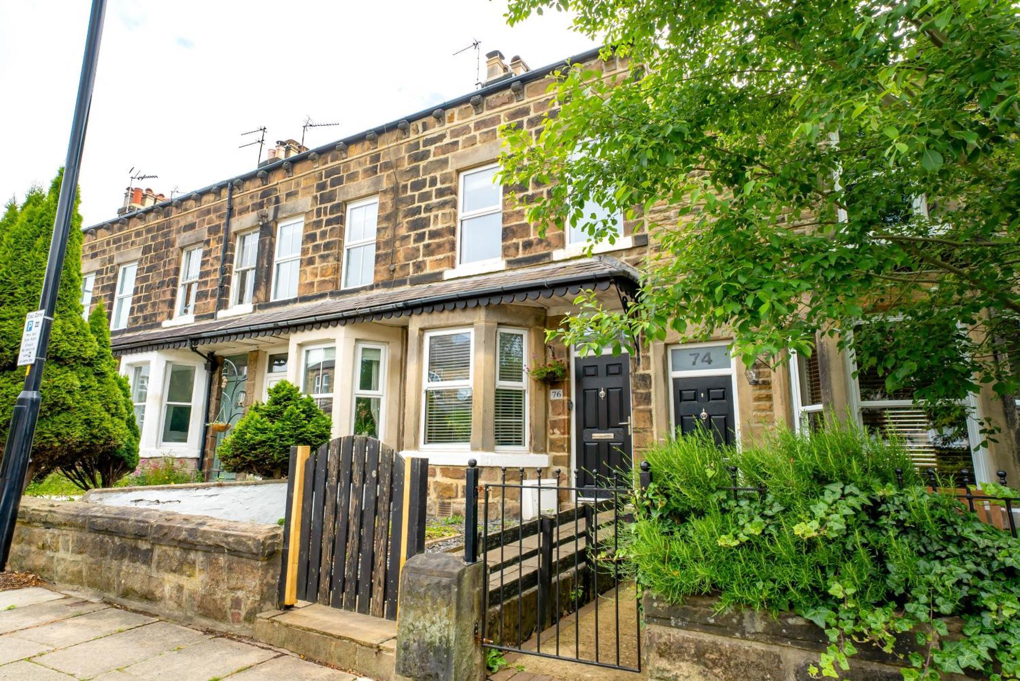 Holiday home The Mayfield Townhouse - Central - 3 Bedrooms With Garden *