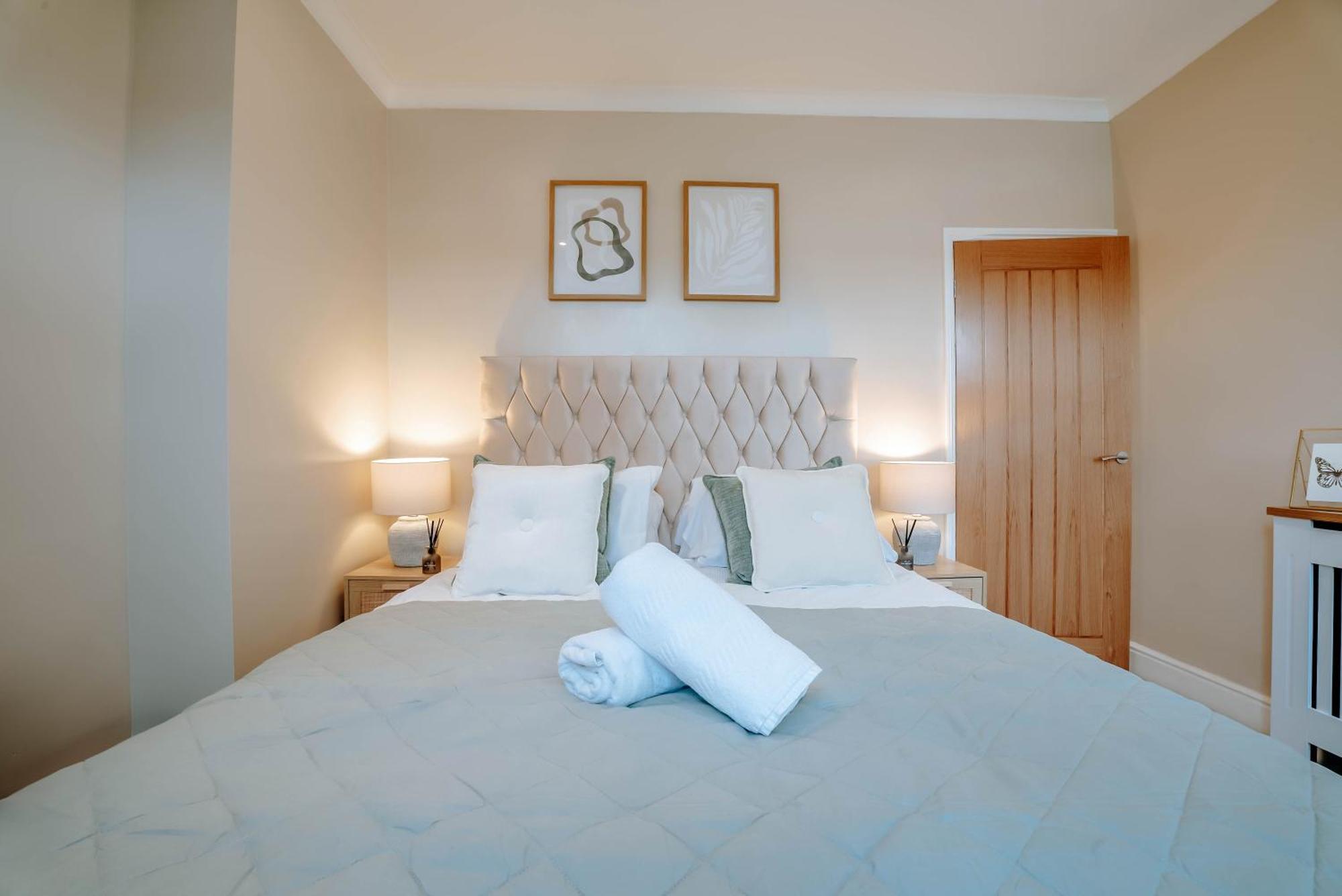 Holiday home The Mayfield Townhouse - Central - 3 Bedrooms With Garden *