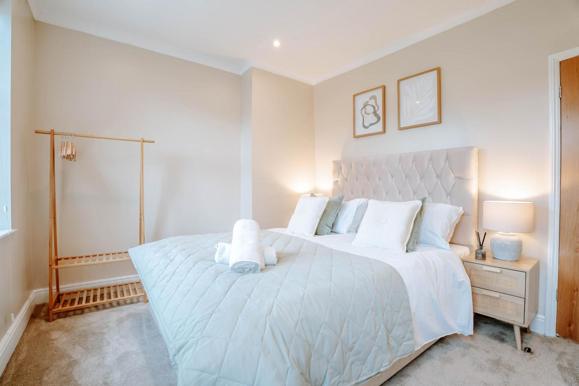 The Mayfield Townhouse - Central - 3 Bedrooms With Garden * Harrogate
